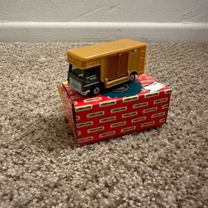 Matchbox 2000 '77 Horse Box Truck